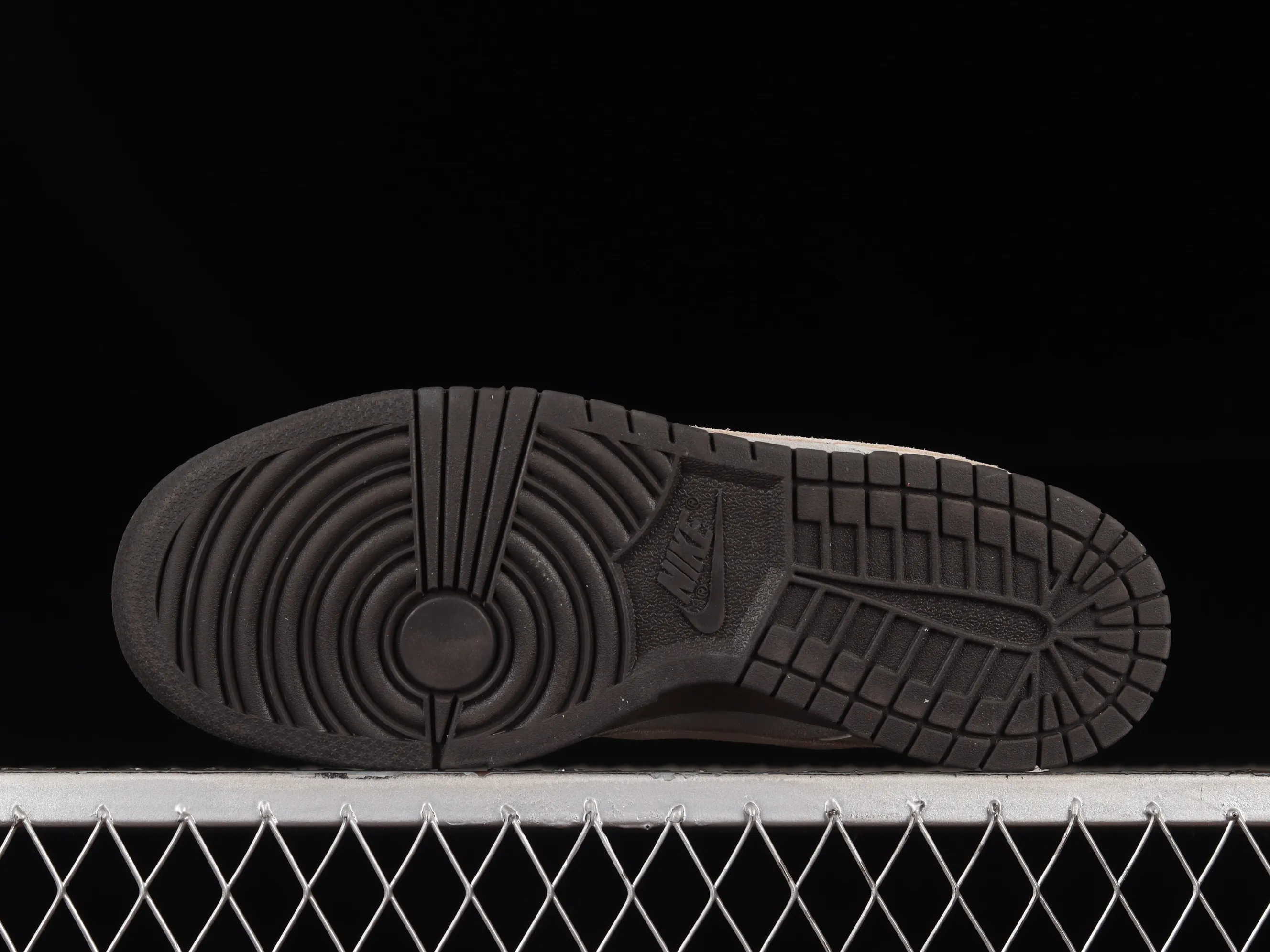 All Categories Nk SB Dunk Series Nk SB Dunk Low Low-top sneakers Cost-effective version Dunk Low "Ironstone" Iron ore SB low-top sports and leisure sneakers FD9746-001
